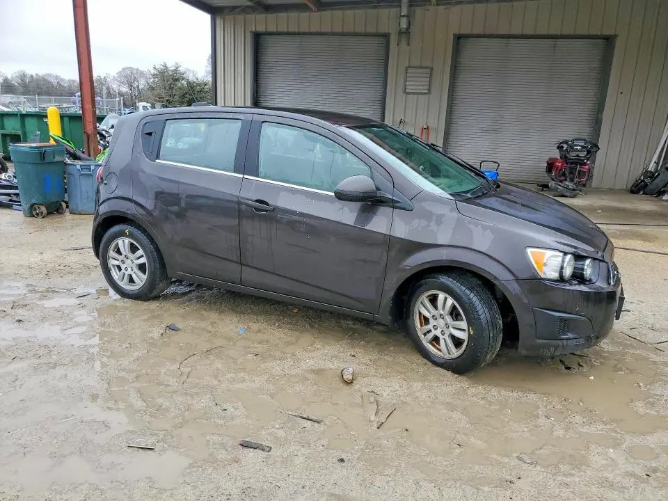 2015 CHEVROLET SONIC LT  