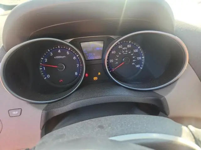 2011 HYUNDAI TUCSON GLS  