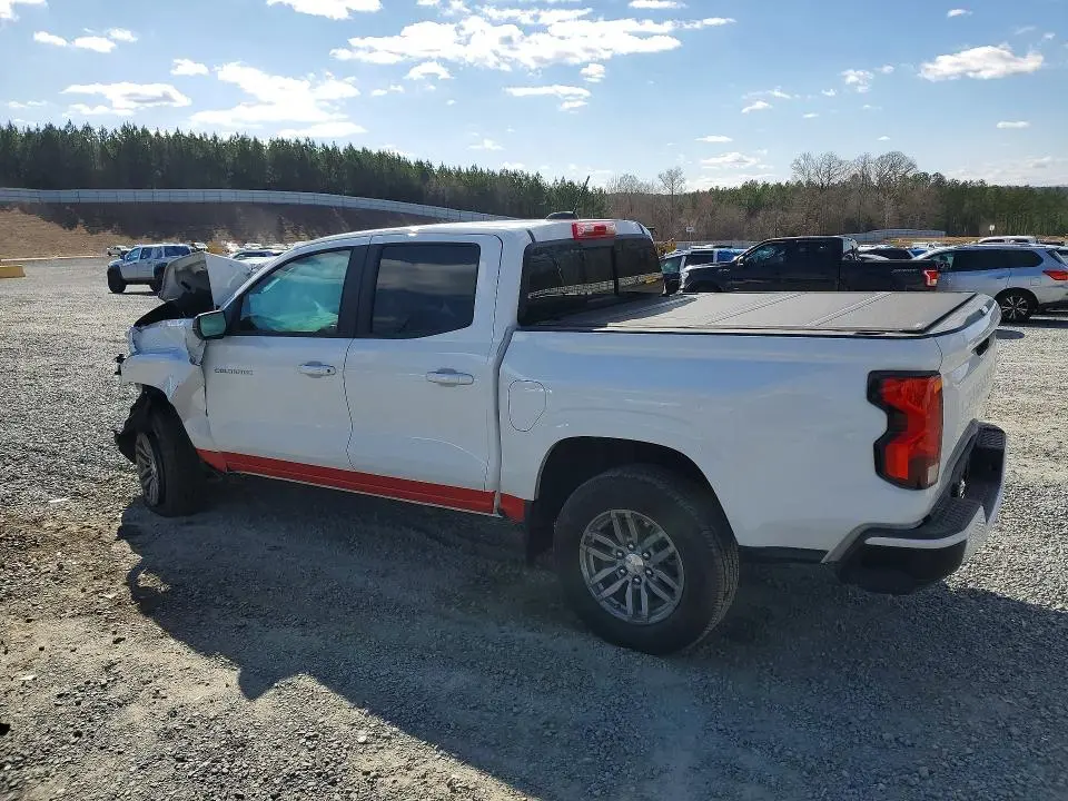 2024 CHEVROLET COLORADO LT  