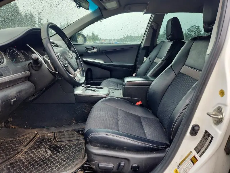 2014 TOYOTA CAMRY SE  