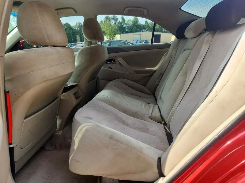 2010 TOYOTA CAMRY LE  