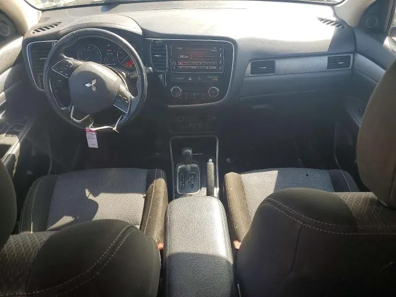 2018 MITSUBISHI OUTLANDER SE  