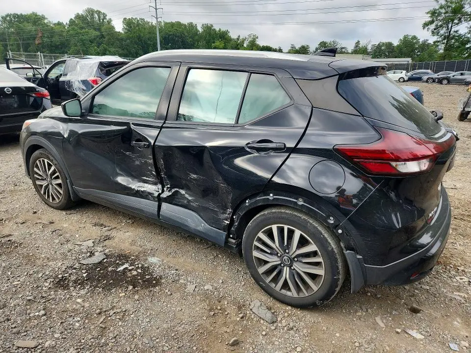 2021 NISSAN KICKS SV  