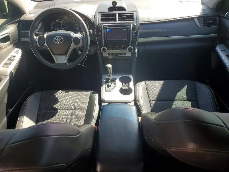 2013 TOYOTA CAMRY SE  