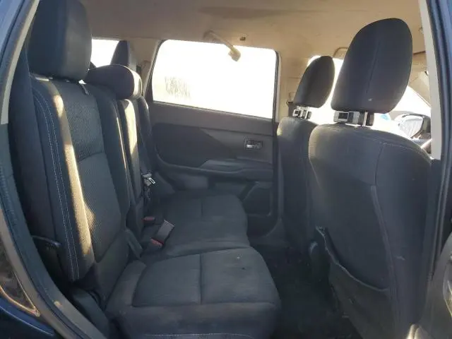 2017 MITSUBISHI OUTLANDER ES  