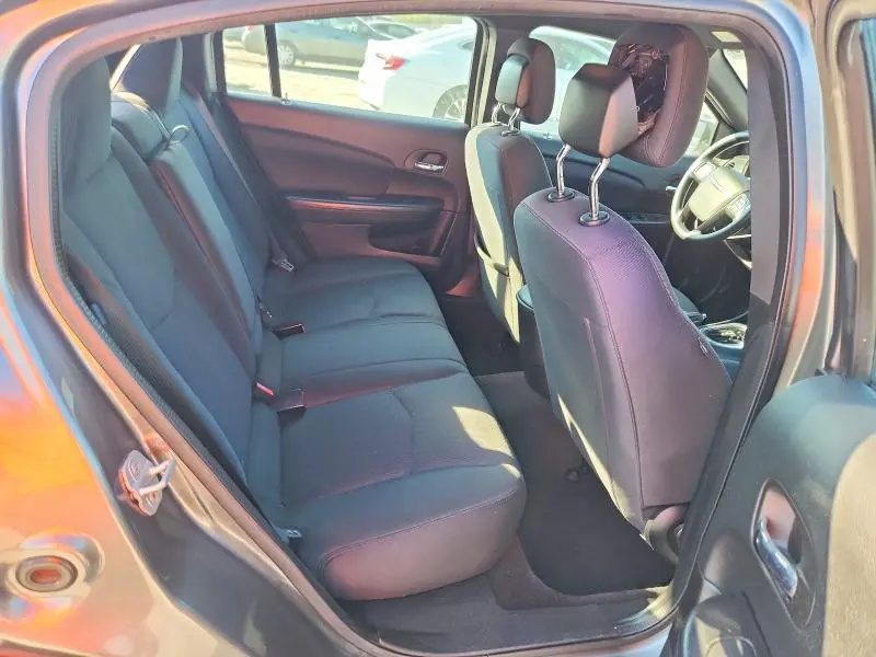2013 CHRYSLER 200 LX  