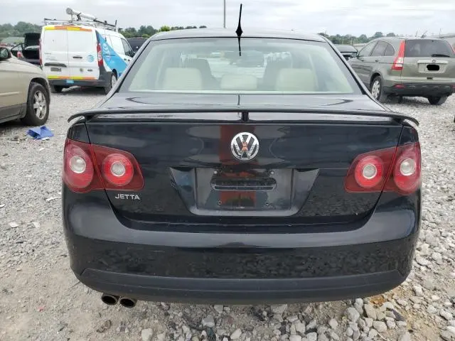 2010 VOLKSWAGEN JETTA SE  