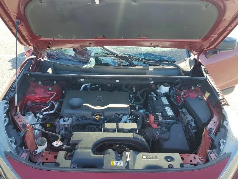 2021 TOYOTA RAV4 LE  