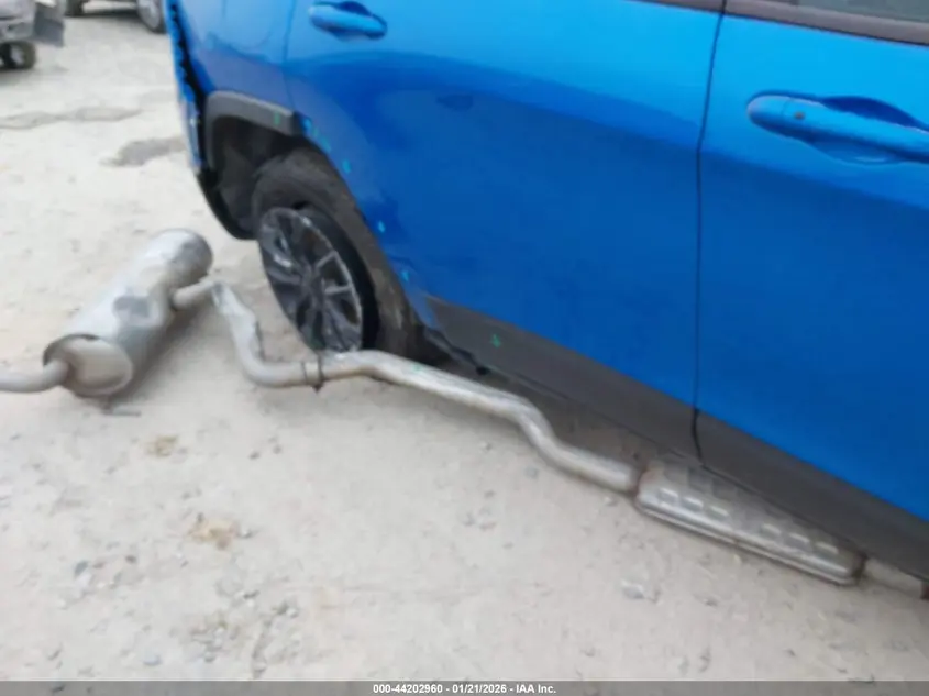 2023 JEEP CHEROKEE ALTITUDE LUX 4X4