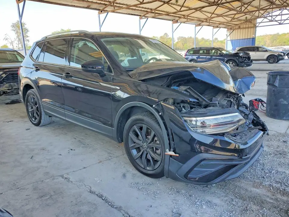 2022 VOLKSWAGEN TIGUAN   