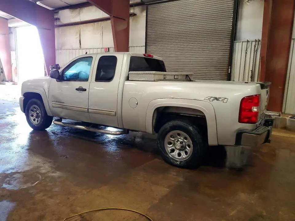 2011 CHEVROLET SILVERADO K1500 LS  