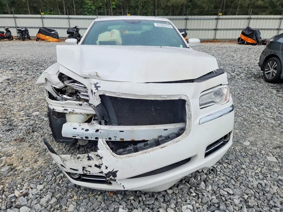 2013 CHRYSLER 300   