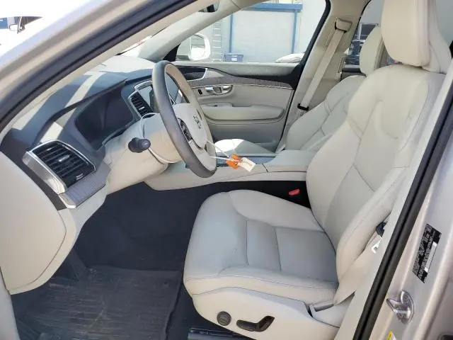 2023 VOLVO XC90 PLUS  