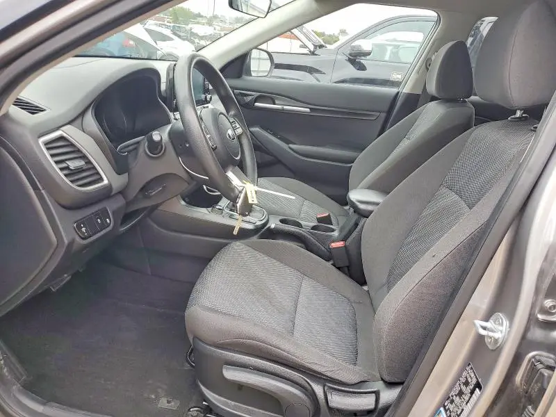2021 KIA SELTOS LX  