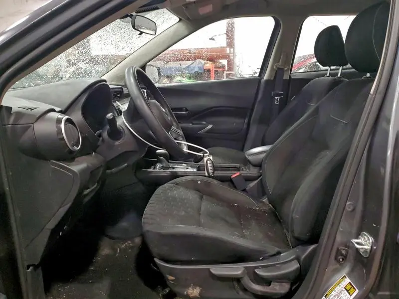 2021 NISSAN KICKS SV  