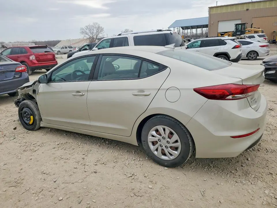 2018 HYUNDAI ELANTRA SE  