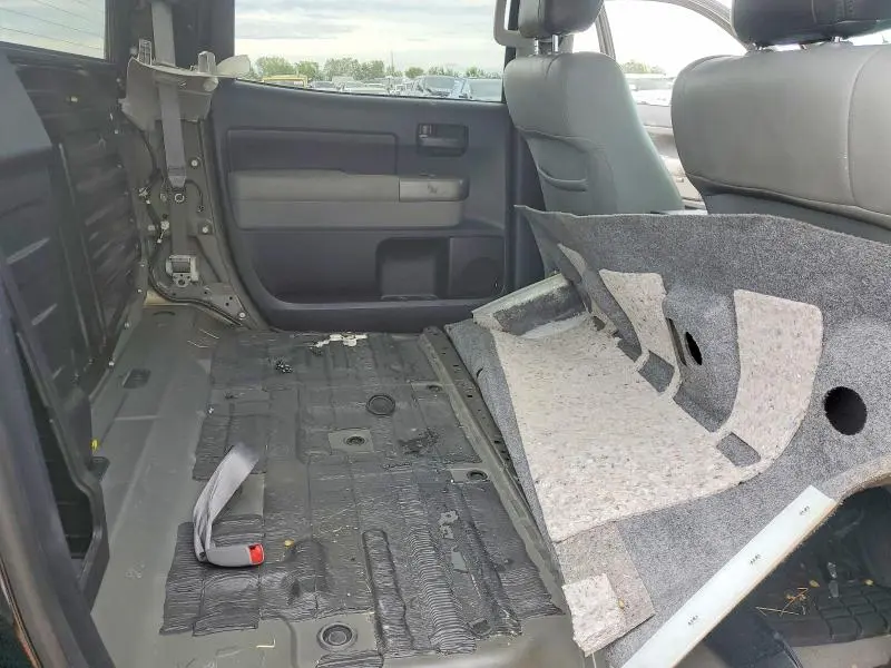 2010 TOYOTA TUNDRA CREWMAX SR5  