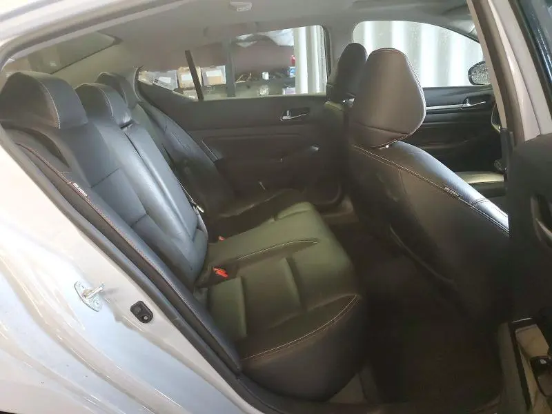 2023 NISSAN ALTIMA SR  