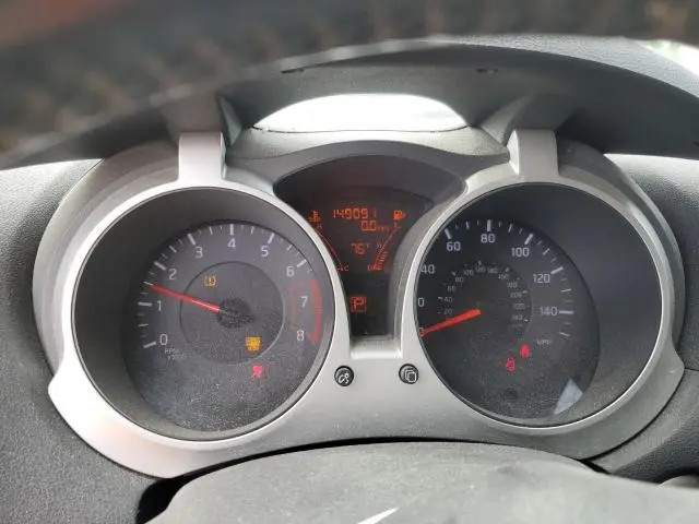 2011 NISSAN JUKE S