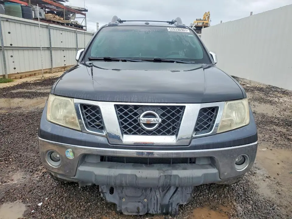 2010 NISSAN FRONTIER SE V6  