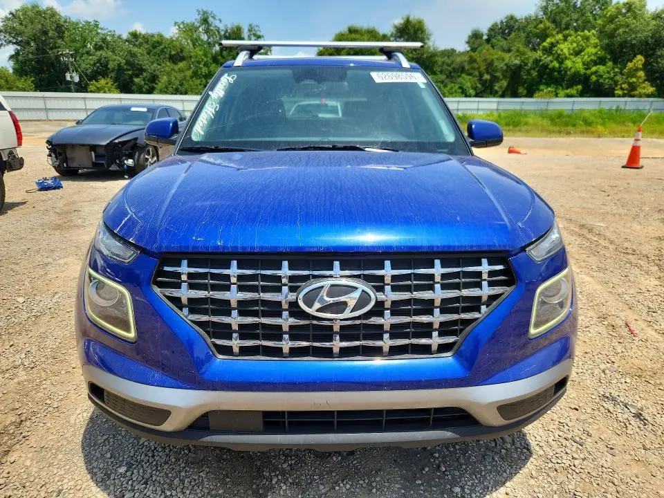 2024 HYUNDAI VENUE LIMITED  