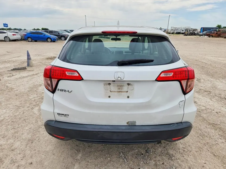 2016 HONDA HR-V LX  