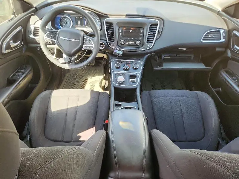 2015 CHRYSLER 200 LX  