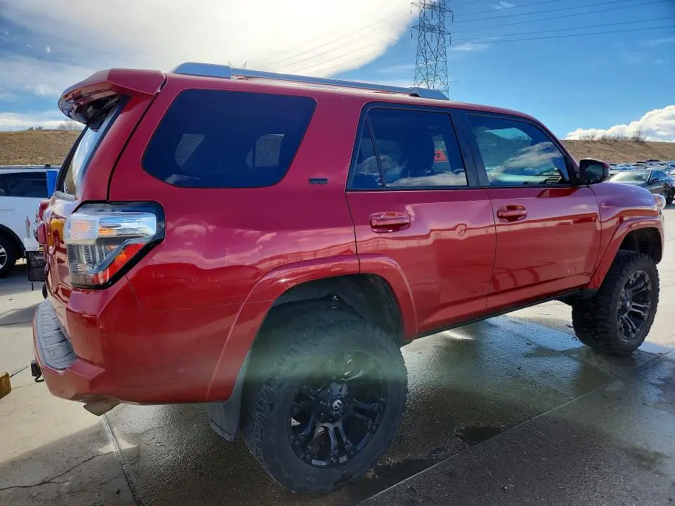 2016 TOYOTA 4RUNNER SR5  