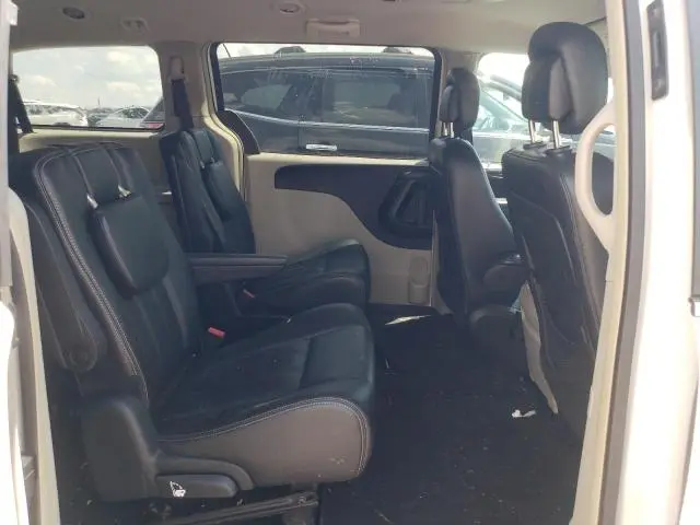 2016 CHRYSLER TOWN & COUNTRY TOURING  