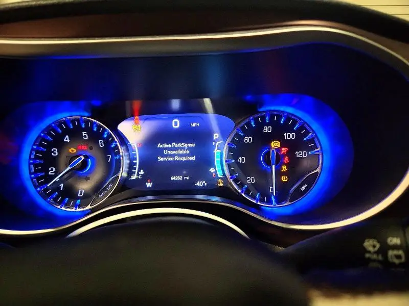 2017 CHRYSLER PACIFICA LIMITED  
