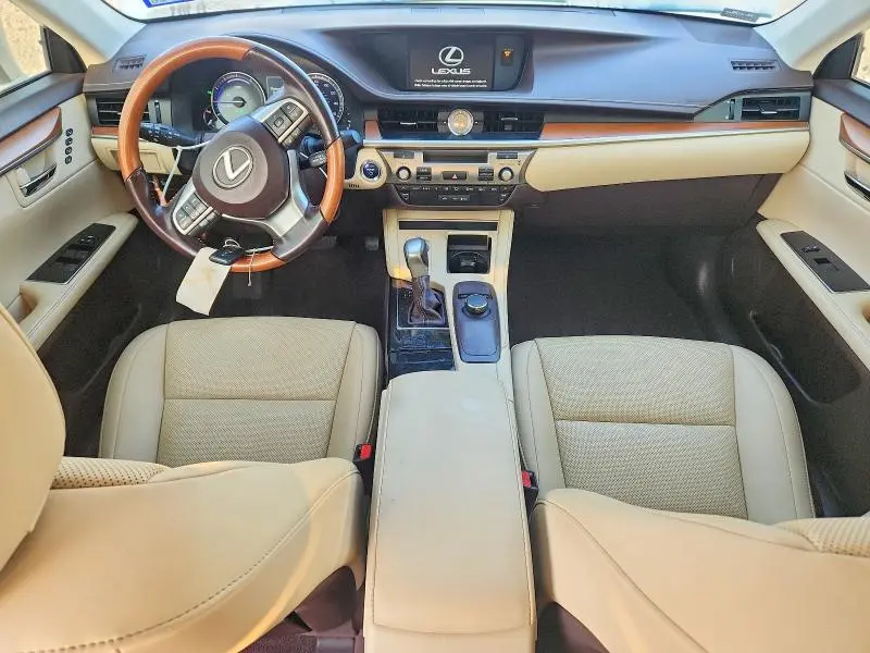 2016 LEXUS ES 300H  