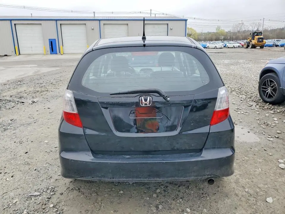 2010 HONDA FIT   
