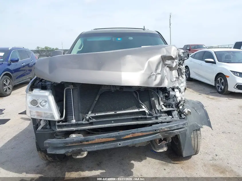 2011 CHEVROLET TAHOE LS
