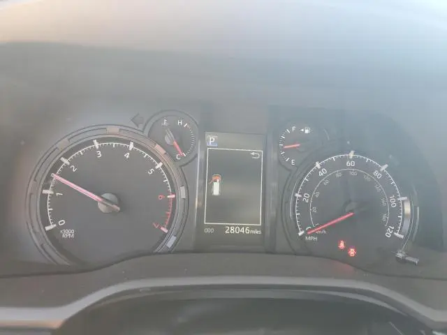 2024 TOYOTA 4RUNNER SR5  