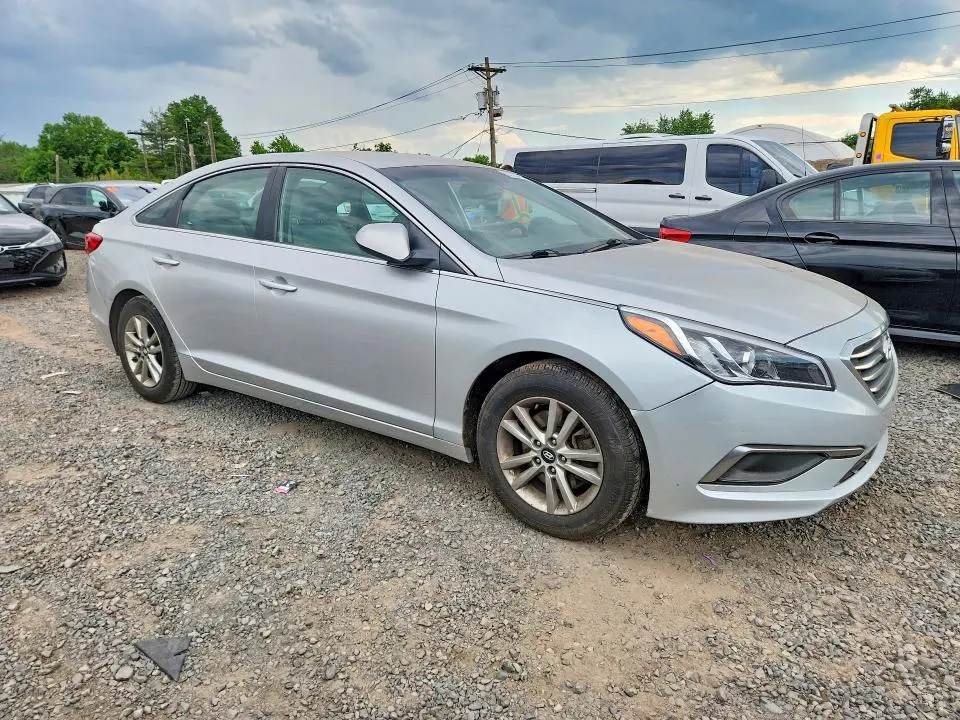 2016 HYUNDAI SONATA SE  