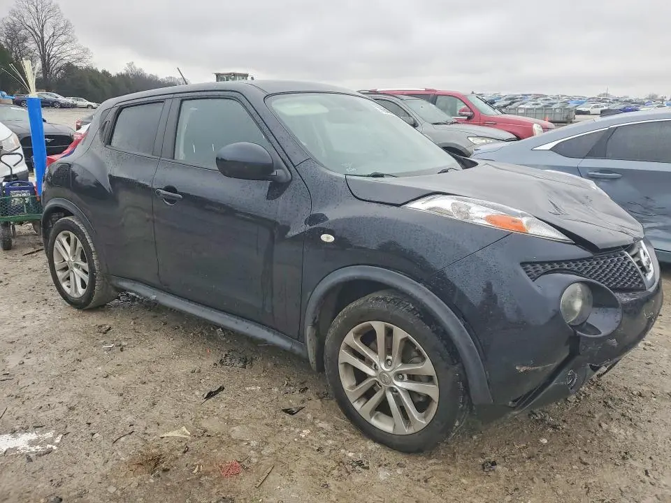2011 NISSAN JUKE S  
