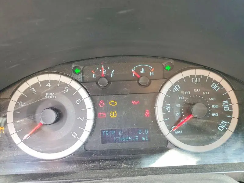 2010 FORD ESCAPE LIMITED  
