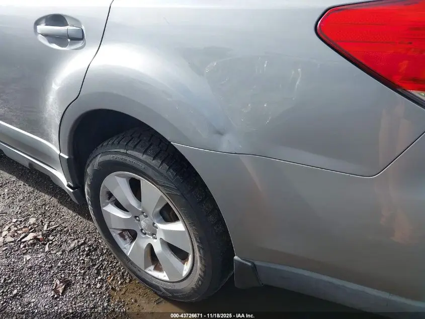 2011 SUBARU OUTBACK 2.5I PREMIUM