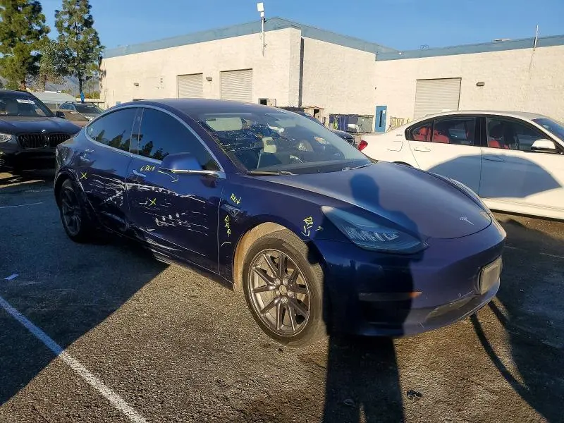 2018 TESLA MODEL 3   