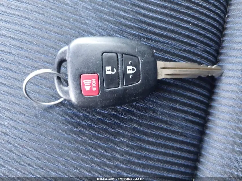 2016 TOYOTA PRIUS C TWO