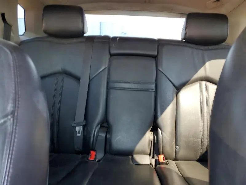 2010 CADILLAC SRX   