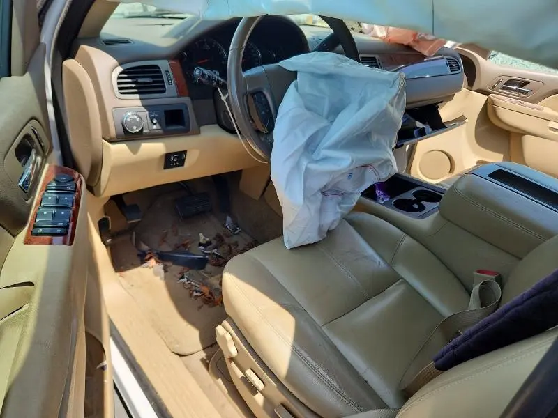 2013 CHEVROLET SUBURBAN C1500 LT  