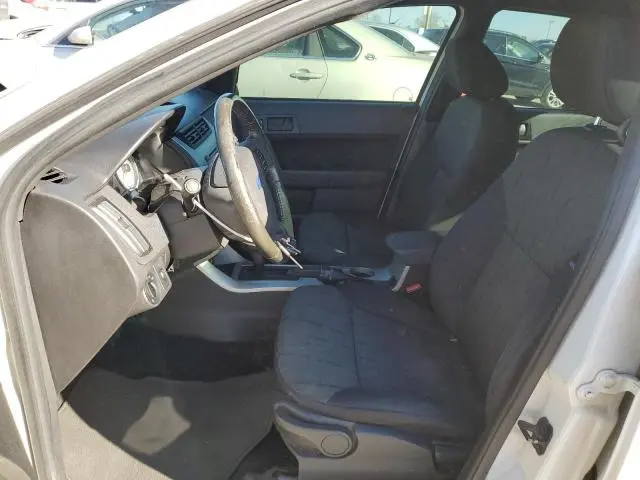 2011 FORD FOCUS SE  