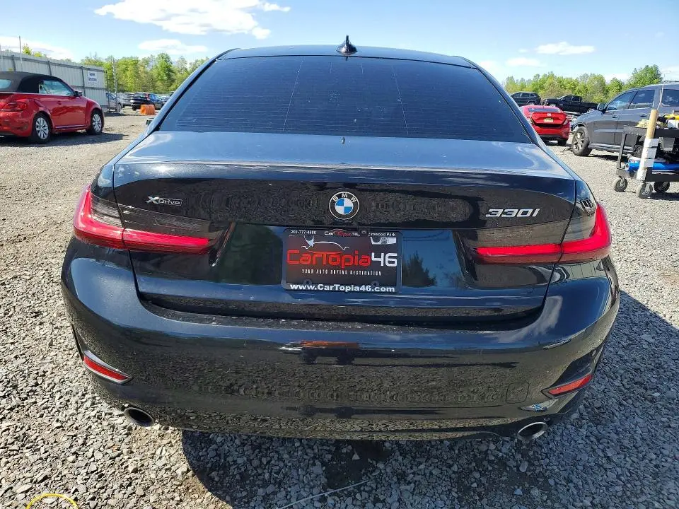 2022 BMW 330XI   