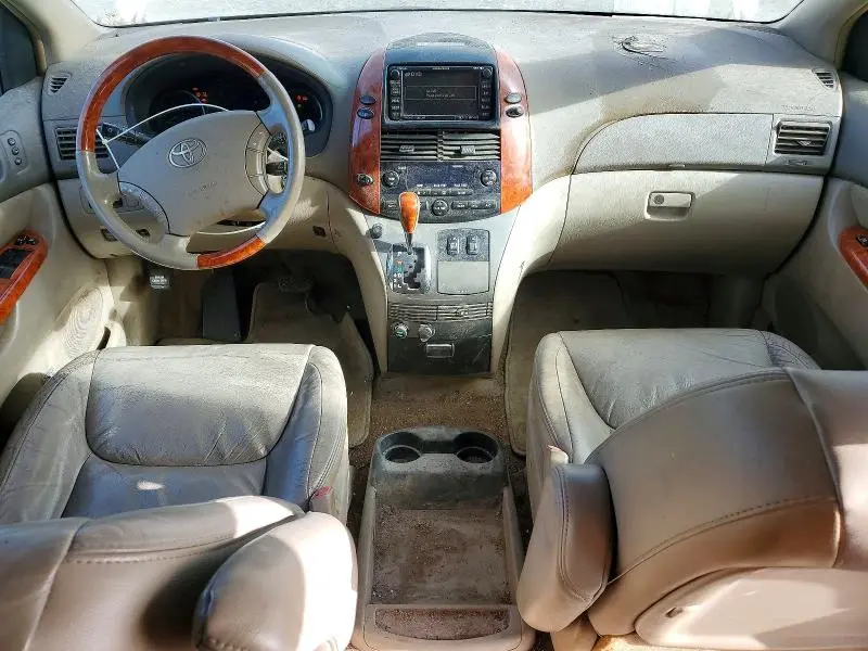 2010 TOYOTA SIENNA XLE LIMITED  