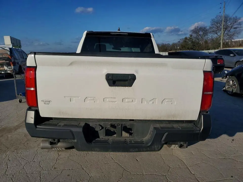 2024 TOYOTA TACOMA XTRACAB  