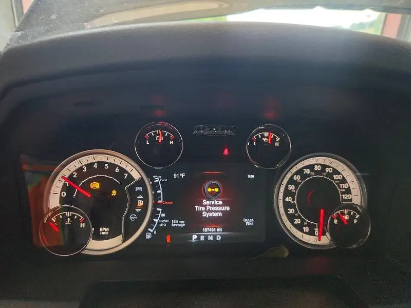 2013 RAM 1500 SLT  
