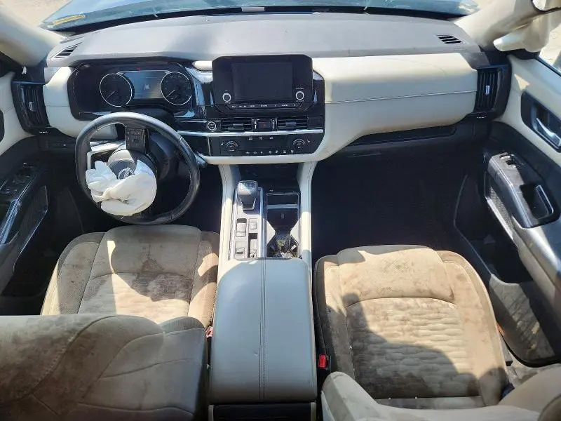 2022 NISSAN PATHFINDER SV  