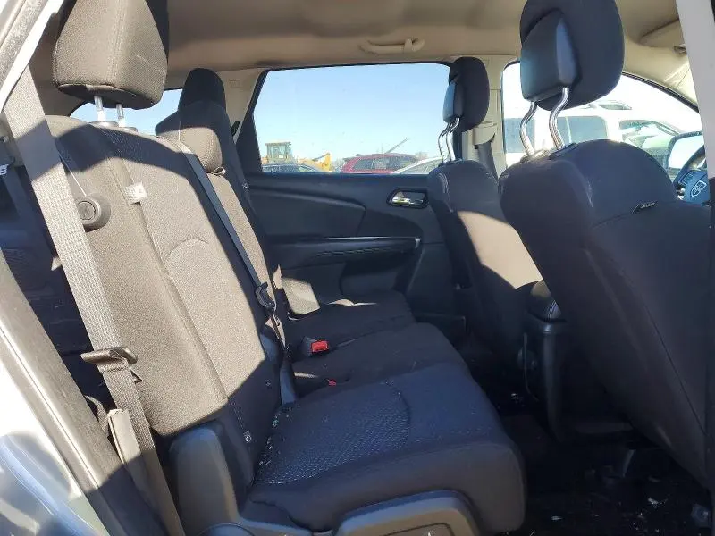 2019 DODGE JOURNEY SE  