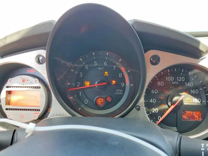 2011 NISSAN 370Z BASE  